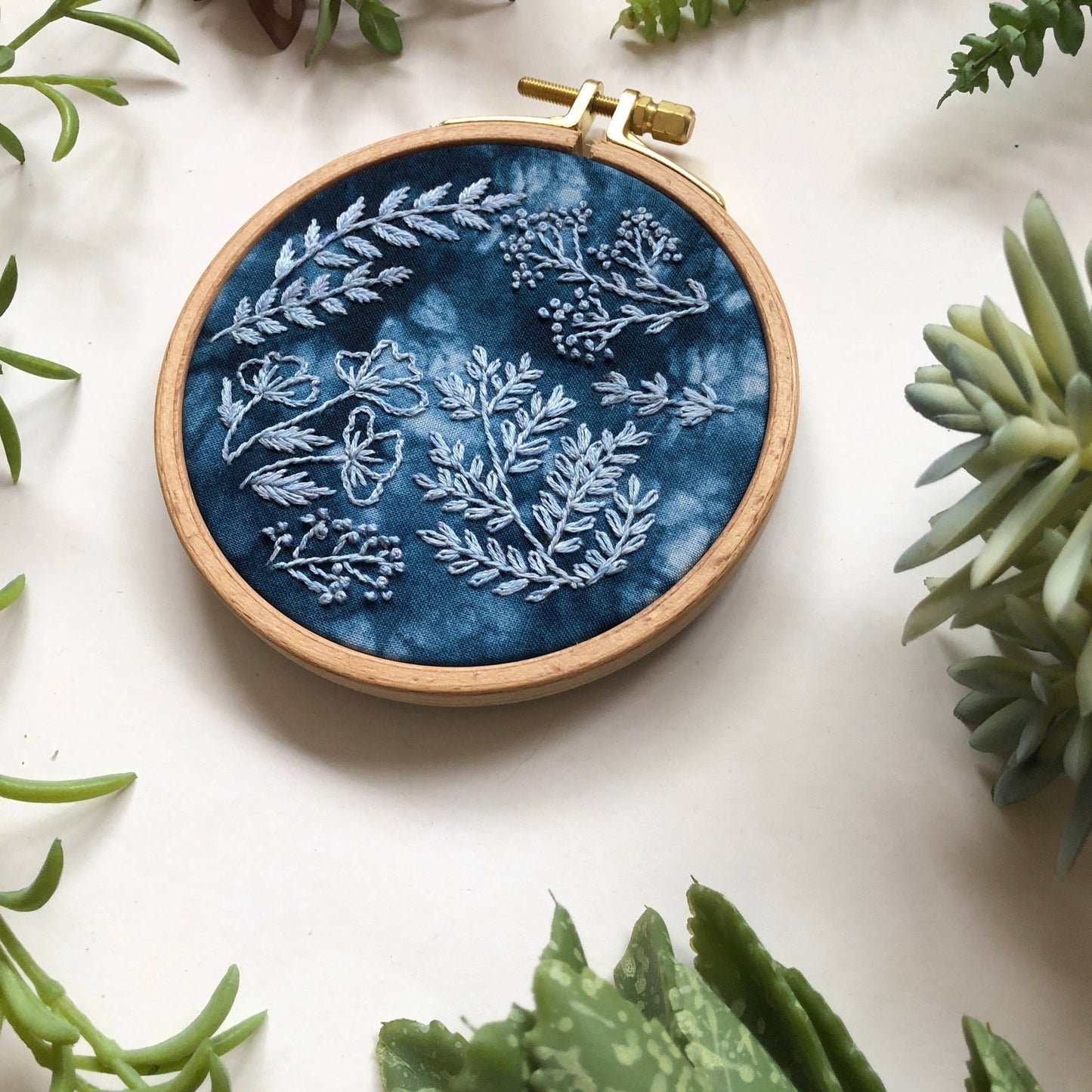 Cyanotype Forage beginner embroidery kit