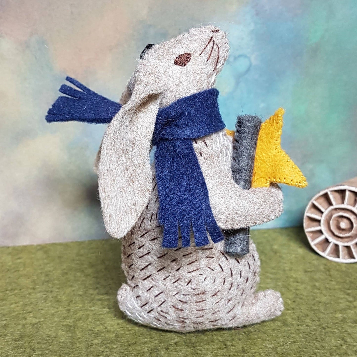 Professor Hare Stargazer Felt Craft Mini Kit