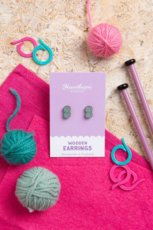 Yarn wooden earrings