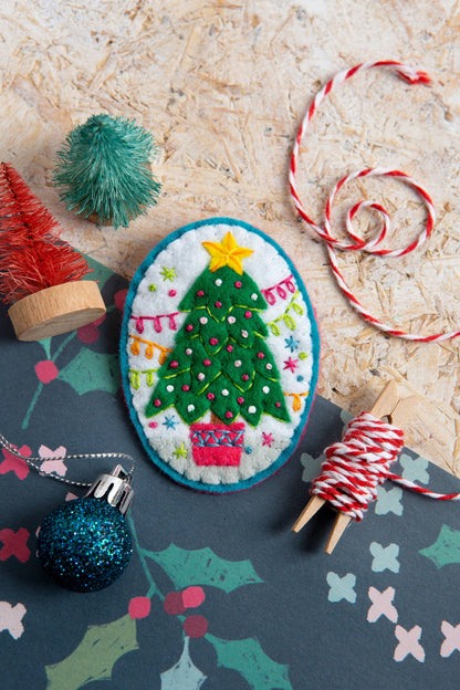 Christmas Tree brooch kit