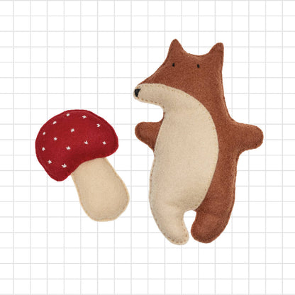 Flynn the Fox stitching kit