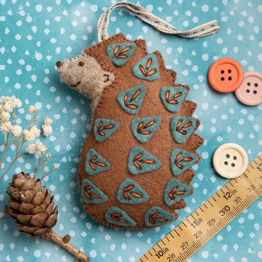 Folk Hedgehog Felt Craft Mini Kit: English