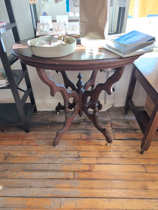 Parlor table
