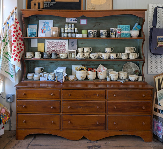 Pine hutch