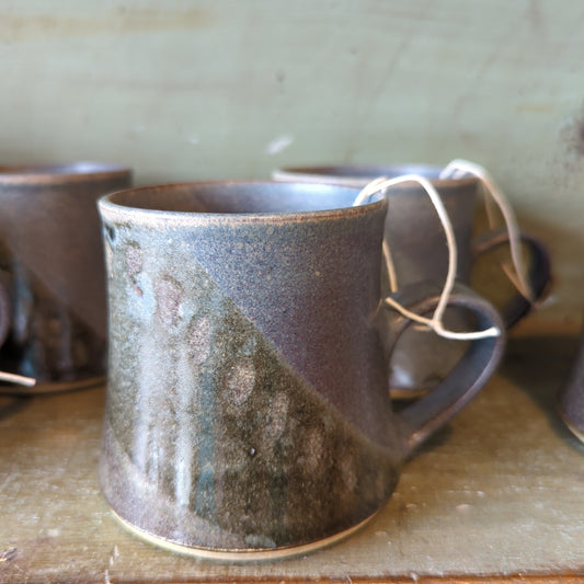 Stoneware mugs with handles